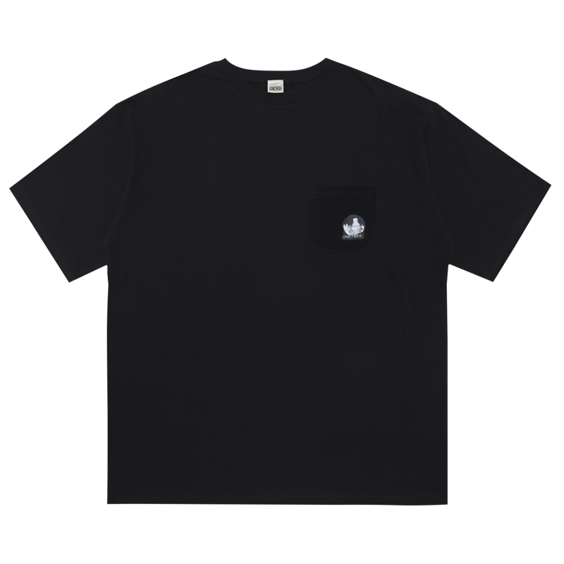 『ＯＮＥ　ＰＩＥＣＥ』ポケット付きビッグシルエットＴシャツ　“ＨＥＲＯＥＳ”　ポートガス・Ｄ・エース　ＢＥ１