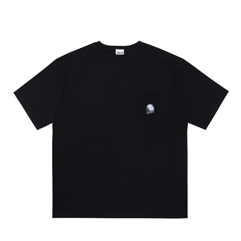 『ＯＮＥ　ＰＩＥＣＥ』ポケット付きビッグシルエットＴシャツ　“ＨＥＲＯＥＳ”　ニコ・ロビン　ＢＥ１