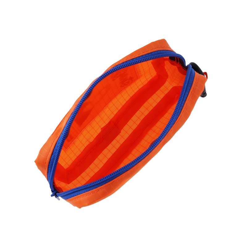 『ＳＡＫＡＭＯＴＯ　ＤＡＹＳ』カラビナ付きポーチ　坂本太郎　ＢＥ１