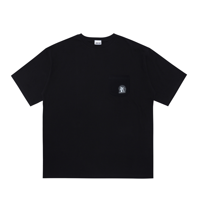 『ＯＮＥ　ＰＩＥＣＥ』ポケット付きビッグシルエットＴシャツ　“ＨＥＲＯＥＳ”　ウソップ　ＢＥ２