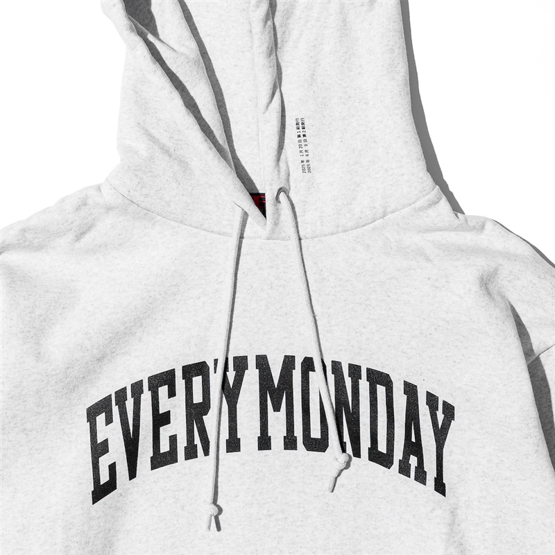 『Ｅｖｅｒｙ　Ｍｏｎｄａｙ』＿カレッジフーディー第二版＿ＧＲＥＹ　Ｍサイズ Mサイズ