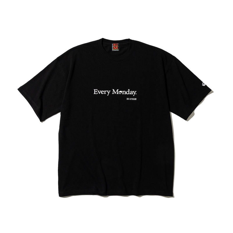 『Ｅｖｅｒｙ　Ｍｏｎｄａｙ』＿ＬＯＧＯ　Ｔシャツ第二版＿ＢＬＡＣＫ　Ｍサイズ